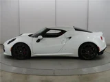 2015 Alfa Romeo 4C Base grade White Sedan for sale, Japanese used car export - photo 4 of 18 | GULJI TRADERS