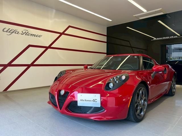 2015 Alfa Romeo 4C Base grade Other Sedan for sale, Japanese used car export - photo 1 of 8 | GULJI TRADERS