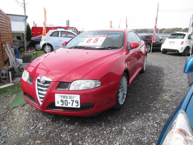 2004 Alfa Romeo Alfa GT - photo 1 2004 Alfa Romeo Alfa GT Coupe for sale, Japanese used car export - photo 1 of 18 | GULJI TRADERS