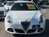 2012 Alfa Romeo Giulietta Sedan for sale, Japanese used car export - photo 3 of 9 | GULJI TRADERS