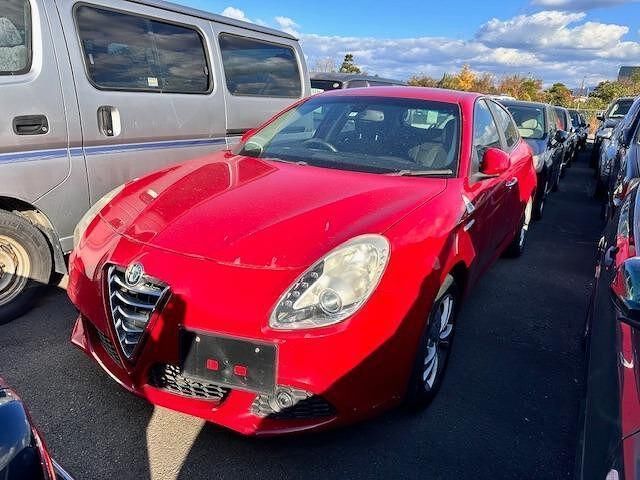 2012 Alfa Romeo Giulietta Turbo Sedan for sale, Japanese used car export - photo 1 of 5 | GULJI TRADERS