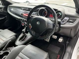2013 Alfa Romeo Giulietta Sedan for sale, Japanese used car export - photo 26 of 76 | GULJI TRADERS