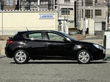 2013 Alfa Romeo Giulietta Sedan for sale, Japanese used car export - photo 7 of 47 | GULJI TRADERS