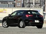 2013 Alfa Romeo Giulietta Sedan for sale, Japanese used car export - photo 8 of 47 | GULJI TRADERS