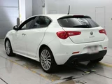 2014 Alfa Romeo Giulietta Sedan for sale, Japanese used car export - photo 6 of 12 | GULJI TRADERS