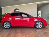 2015 Alfa Romeo Giulietta Sedan for sale, Japanese used car export - photo 7 of 9 | GULJI TRADERS