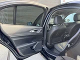 2017 Alfa Romeo Julia 2.0 Turbo Q4 Sedan for sale, Japanese used car export - photo 24 of 67 | GULJI TRADERS