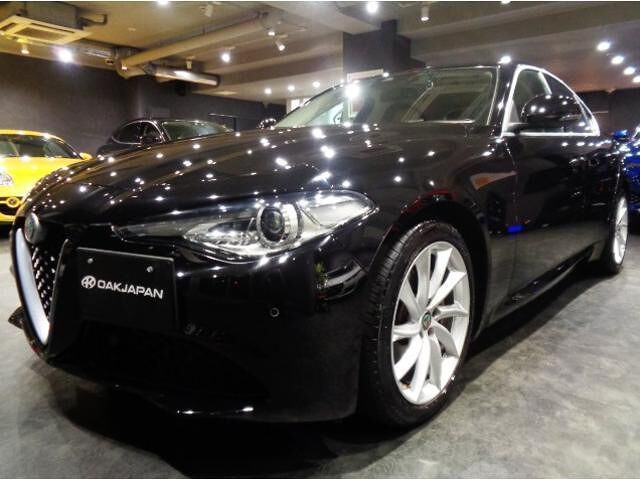 2017 Alfa Romeo Julia - photo 1 2017 Alfa Romeo Julia Sedan for sale, Japanese used car export - photo 1 of 10 | GULJI TRADERS