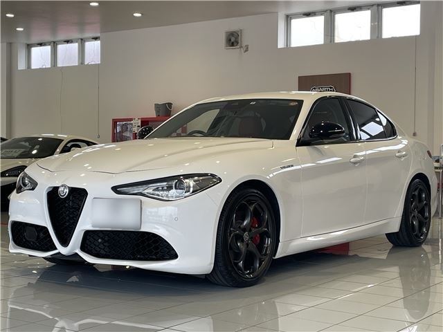 2020 Alfa Romeo Julia 2.0 Turbo Sedan for sale, Japanese used car export - photo 1 of 70 | GULJI TRADERS