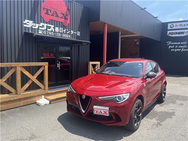 2019 Alfa Romeo Stelvio Turbo - photo 1 2019 Alfa Romeo Stelvio Turbo Sedan for sale, Japanese used car export - photo 1 of 29 | GULJI TRADERS