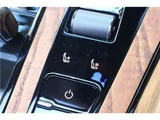 2024 Aston Martin DB12 Volante Base Base Sedan for sale, Japanese used car export - photo 32 of 34 | GULJI TRADERS