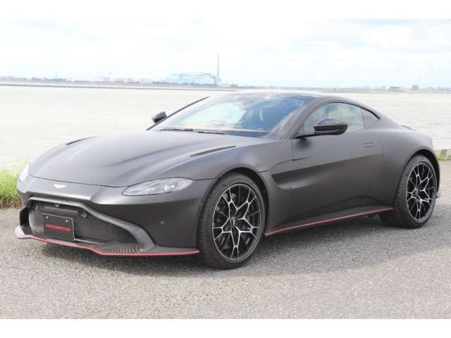 2022 Aston Martin V12 Vantage AMR - photo 1 2022 Aston Martin V12 Vantage AMR Coupe for sale, Japanese used car export | GULJI TRADERS