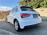 2015 Audi A1 Sportback 1.0 TFSI Sedan for sale, Japanese used car export - photo 4 of 9 | GULJI TRADERS