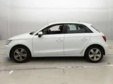 2015 Audi A1 Sportback 1.0TFSI Sedan for sale, Japanese used car export - photo 4 of 12 | GULJI TRADERS