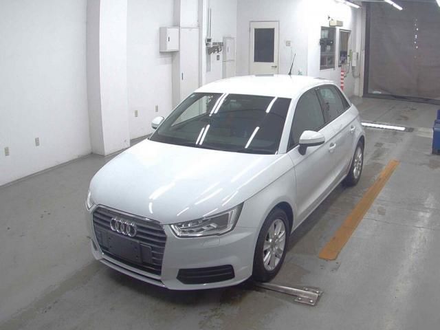 2015 Audi A1 Sportback 1.0TFSI - photo 1 2015 Audi A1 Sportback 1.0TFSI Sedan for sale, Japanese used car export - photo 1 of 6 | GULJI TRADERS
