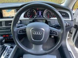 2009 Audi A5 2.0 TFSI 4WD Sedan for sale, Japanese used car export - photo 25 of 45 | GULJI TRADERS