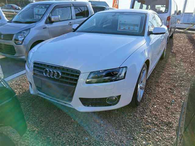 2011 Audi A5 4WD Sedan for sale, Japanese used car export - photo 1 of 9 | GULJI TRADERS