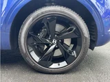 2019 Bentley Bentayga V8 4WD SUV for sale, Japanese used car export - photo 61 of 68 | GULJI TRADERS