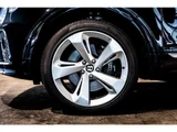 2021 Bentley Bentayga V8 4WD SUV for sale, Japanese used car export - photo 8 of 80 | GULJI TRADERS
