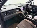 2022 Bentley Bentayga 4WD SUV for sale, Japanese used car export - photo 40 of 54 | GULJI TRADERS