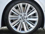 2025 Bentley Flying Spur Hybrid Sedan for sale, Japanese used car export - photo 6 of 9 | GULJI TRADERS