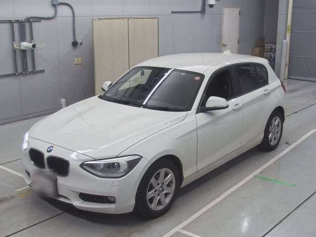 2014 BMW 1 Series 116i - photo 1 2014 BMW 1 Series 116i White Sedan for sale, Japanese used car export - photo 1 of 13 | GULJI TRADERS