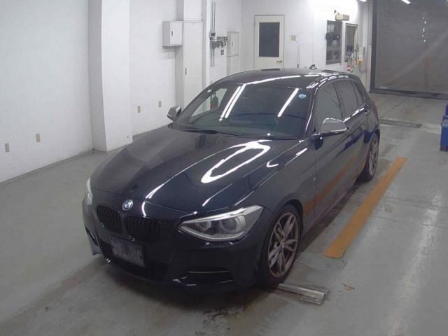 2015 BMW 1 Series M135i - photo 1 2015 BMW 1 Series M135i Black Sedan for sale, Japanese used car export - photo 1 of 6 | GULJI TRADERS