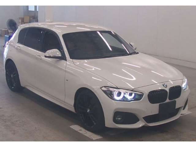 2017 BMW 1 Series 118d White Sedan for sale, Japanese used car export - photo 1 of 6 | GULJI TRADERS