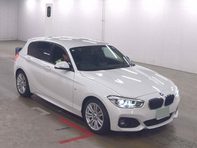 2017 BMW 1 Series 118d M Sport White Sedan for sale, Japanese used car export - photo 1 of 5 | GULJI TRADERS