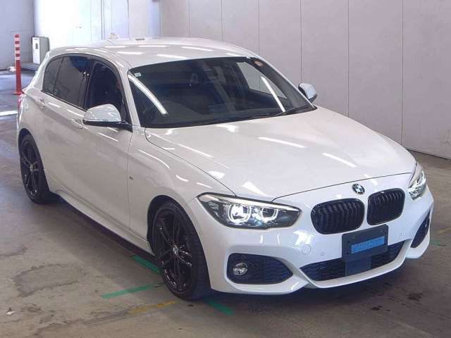2019 BMW 1 Series 118d M Sport Edition Shadow White Sedan for sale, Japanese used car export - photo 1 of 6 | GULJI TRADERS