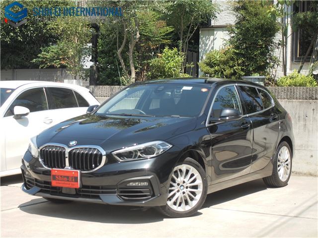 2020 BMW 1 Series 118i Play Highline Package Comfort Package / Black Leather Black Sedan for sale, Japanese used car export - photo 1 of 25 | GULJI TRADERS