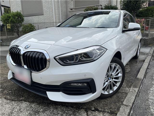 2020 BMW 1 Series 118i Play White Sedan for sale, Japanese used car export - photo 1 of 79 | GULJI TRADERS
