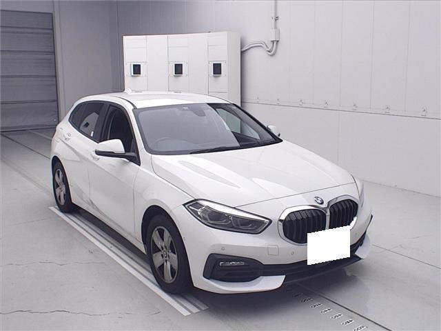2020 BMW 1 Series 118i White Sedan for sale, Japanese used car export - photo 1 of 11 | GULJI TRADERS