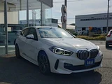 2021 BMW 1 Series 118DM Sport Edition White Sedan for sale, Japanese used car export - photo 2 of 23 | GULJI TRADERS