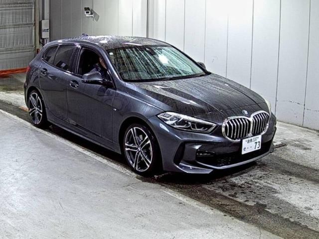 2021 BMW 1 Series 118d M Sport Gray Sedan for sale, Japanese used car export - photo 1 of 3 | GULJI TRADERS