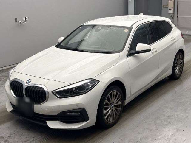 2021 BMW 1 Series 118d Play ED Joy+ White Sedan for sale, Japanese used car export - photo 1 of 14 | GULJI TRADERS