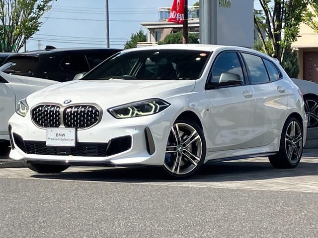 2021 BMW 1 Series M135i xDrive - photo 1 2021 BMW 1 Series M135i xDrive White Sedan for sale, Japanese used car export - photo 1 of 9 | GULJI TRADERS