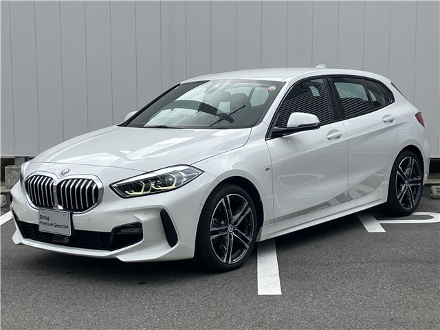 2022 BMW 1 Series 118i M Sport White Sedan for sale, Japanese used car export - photo 1 of 23 | GULJI TRADERS