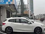 2022 BMW 1 Series 118i M Sport One Owner Non-Smoking Car Virtual Cockpit White Sedan for sale, Japanese used car export - photo 58 of 67 | GULJI TRADERS