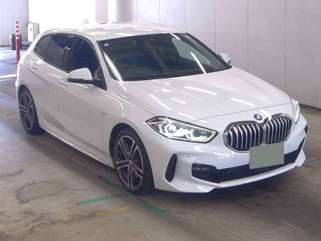 2022 BMW 1 Series 118d M Sport White Sedan for sale, Japanese used car export - photo 1 of 6 | GULJI TRADERS