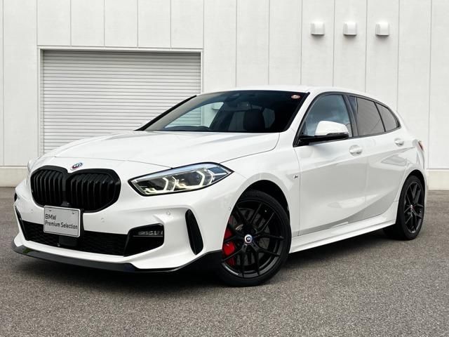 2022 BMW 1 Series 118i M Sport DCT White Sedan for sale, Japanese used car export - photo 1 of 9 | GULJI TRADERS