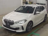 2022 BMW 1 Series 118d M Sport White Sedan for sale, Japanese used car export - photo 4 of 5 | GULJI TRADERS