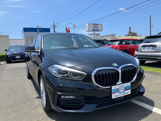 2023 BMW 1 Series 118d Play Diesel Turbo Black Sedan for sale, Japanese used car export - photo 1 of 50 | GULJI TRADERS