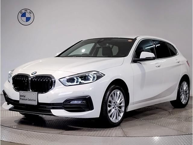 2024 BMW 1 Series 118i Play White Sedan for sale, Japanese used car export - photo 1 of 9 | GULJI TRADERS