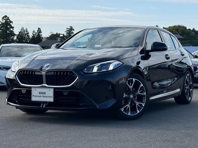 2025 BMW 1 Series 120d M Sport - photo 1 2025 BMW 1 Series 120d M Sport Black Sedan for sale, Japanese used car export - photo 1 of 9 | GULJI TRADERS