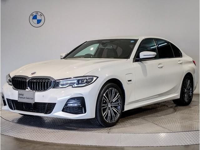 2022 BMW 3 Series 330e M Sport Sedan for sale, Japanese used car export - photo 1 of 7 | GULJI TRADERS