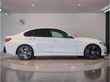 2023 BMW 3 Series 320d M Sport Sedan for sale, Japanese used car export - photo 4 of 9 | GULJI TRADERS