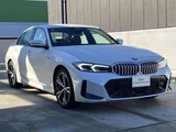 2025 BMW 3 Series 320d xDrive M Sport Sedan for sale, Japanese used car export - photo 6 of 9 | GULJI TRADERS