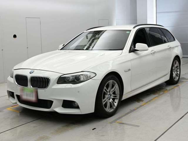 2011 BMW 5 Series M Sport - photo 1 2011 BMW 5 Series M Sport Sedan for sale, Japanese used car export - photo 1 of 12 | GULJI TRADERS