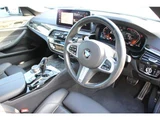 2021 BMW 5 Series 523d M Sport Diesel Turbo 4WD Sedan for sale, Japanese used car export - photo 36 of 69 | GULJI TRADERS